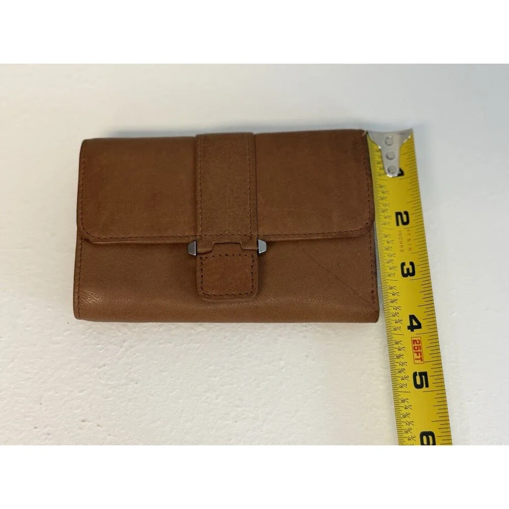 Pelle Studio Brown Leather Trifold Wallet Organizer Snap Zipper Pocket Compact